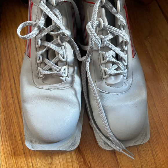 Unique lace-up shoe - Picture 3 of 3